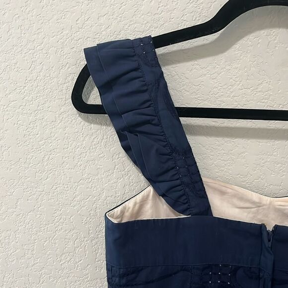 LILLY PULITZER A Dollop of Scallop Eyelet Sarafina Shift Dress, Navy, Size 2 - Picture 12 of 13